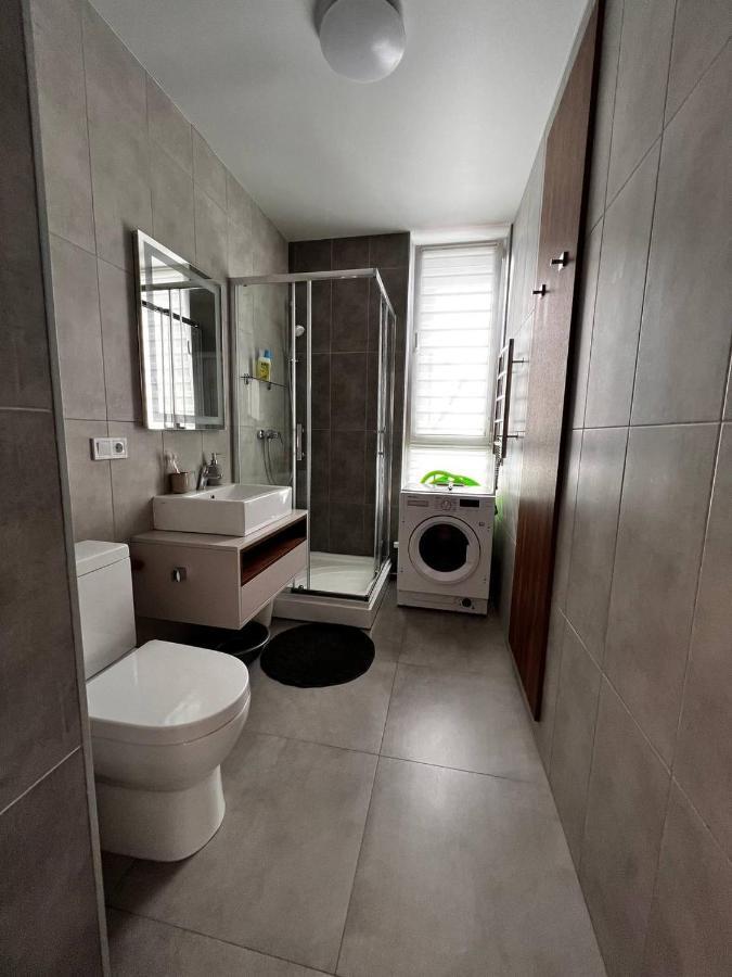 Nyvky Like Home - Apt 49 Kiev Esterno foto