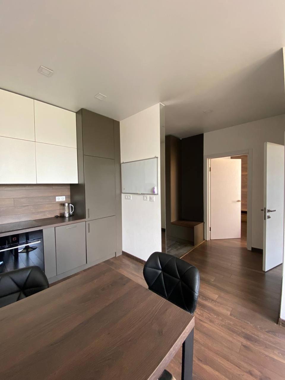 Nyvky Like Home - Apt 49 Kiev Esterno foto