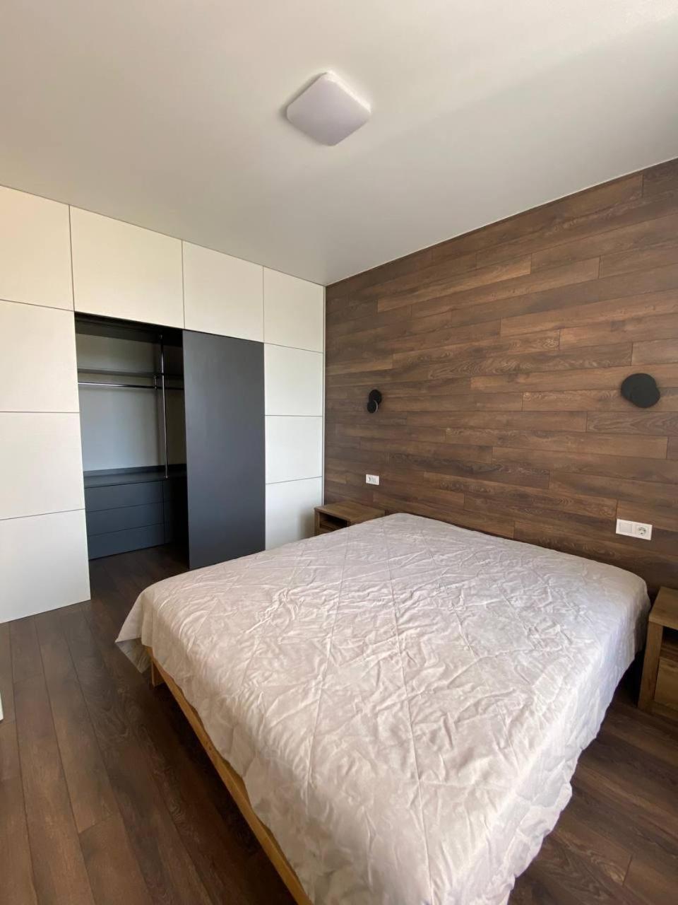 Nyvky Like Home - Apt 49 Kiev Esterno foto